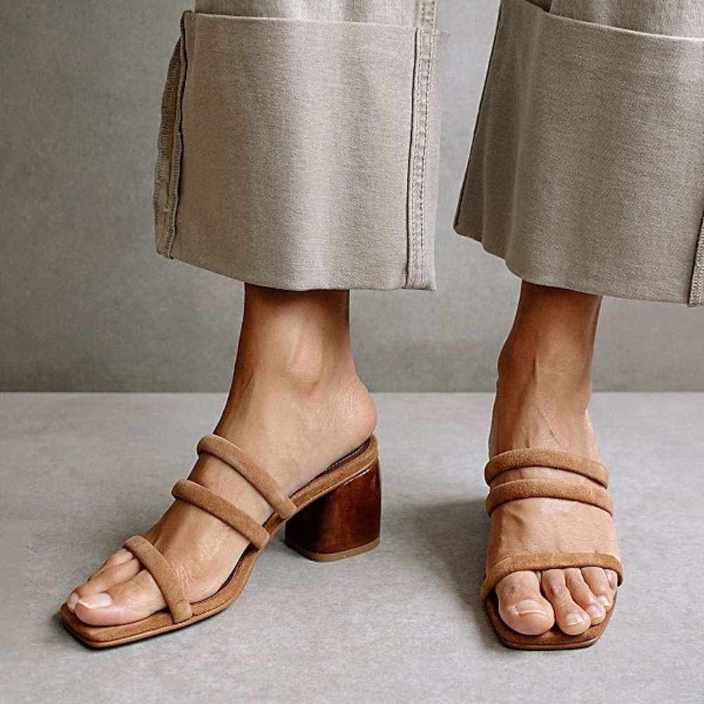 ALOHAS Suede Indiana Sandals